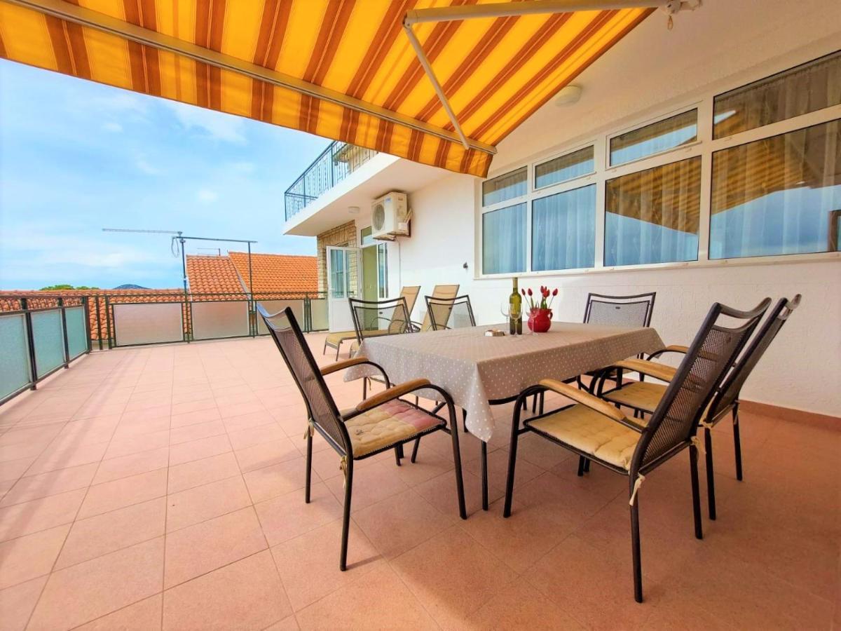 Apartment Big Lasan Βόντιτσε Εξωτερικό φωτογραφία